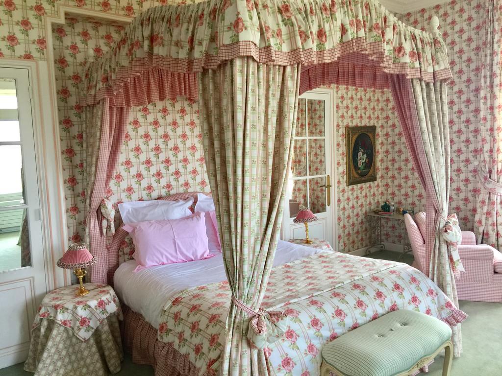 Manoir De Benerville Bed & Breakfast Довил Екстериор снимка