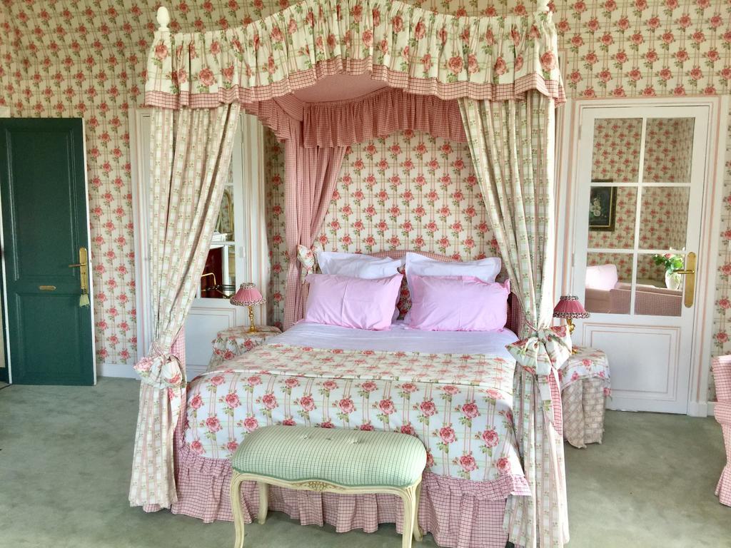 Manoir De Benerville Bed & Breakfast Довил Екстериор снимка