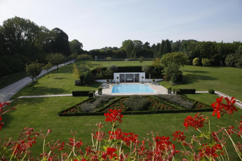 Manoir De Benerville Bed & Breakfast Довил Екстериор снимка